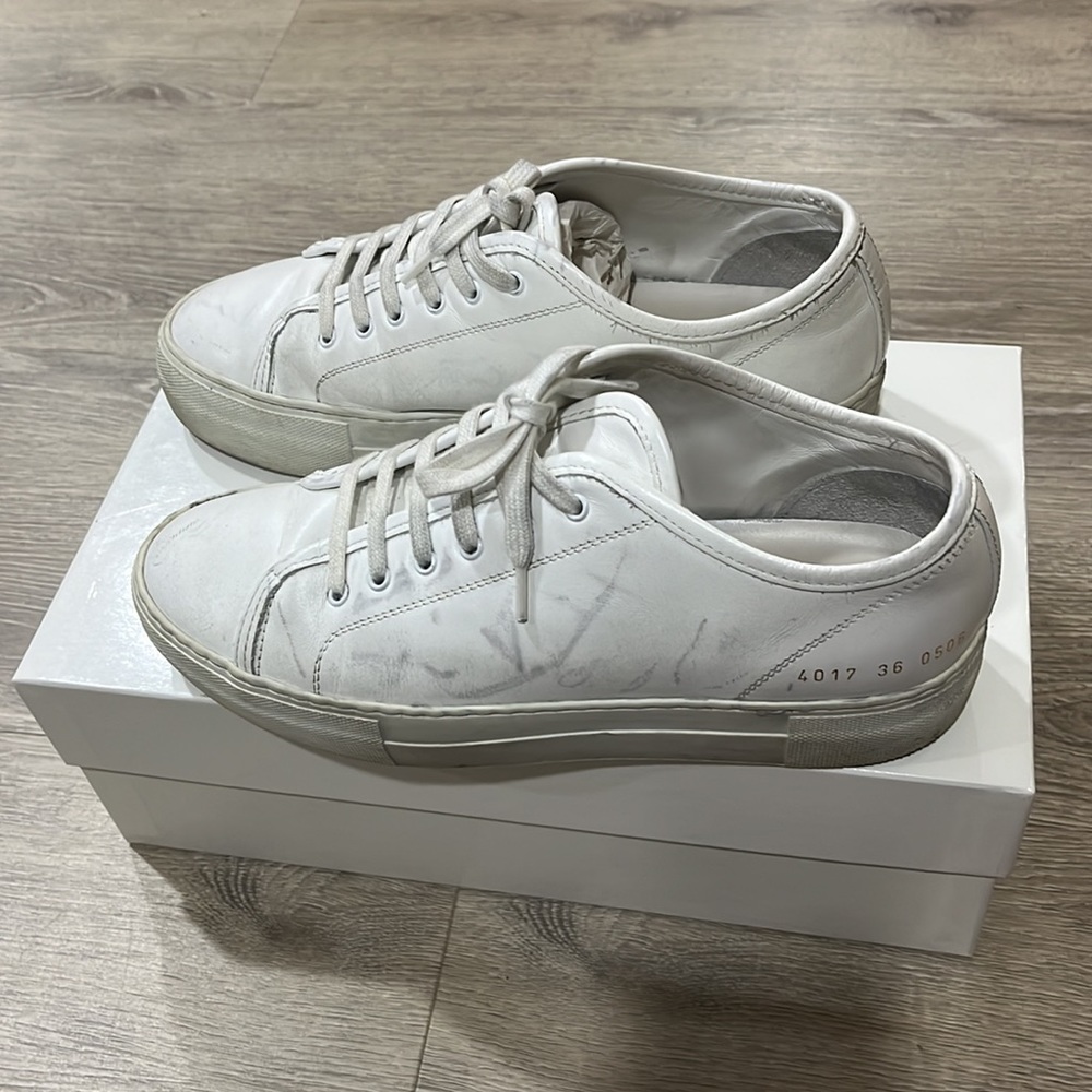 WELL WORN Common Projects | Women’s Tournament Low-Top Super Platform Sneakers